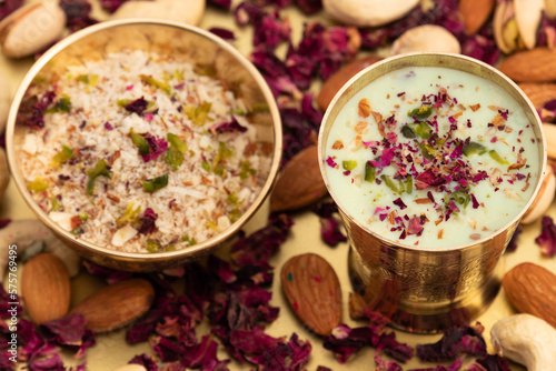 Kesariya Thandai Or Kesaria Sardai - Traditional Indian Sweetened Refreshing Milk Flavored Beverage, Masala Drink Widely Enjoyed On Indian Festival viz. Holi, Diwali, Holla Mahalla And Maha Shivaratri
