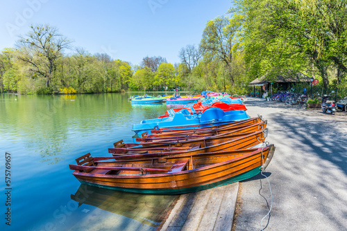 boats for rent at the  Seehaus in Munich photo
