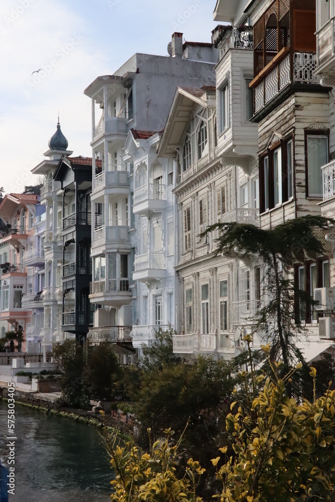 Fototapeta premium Glamorous houses lined up in rows in Arnavutköy