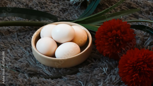 eggs bowl
breakfast eggs
farm eggs
