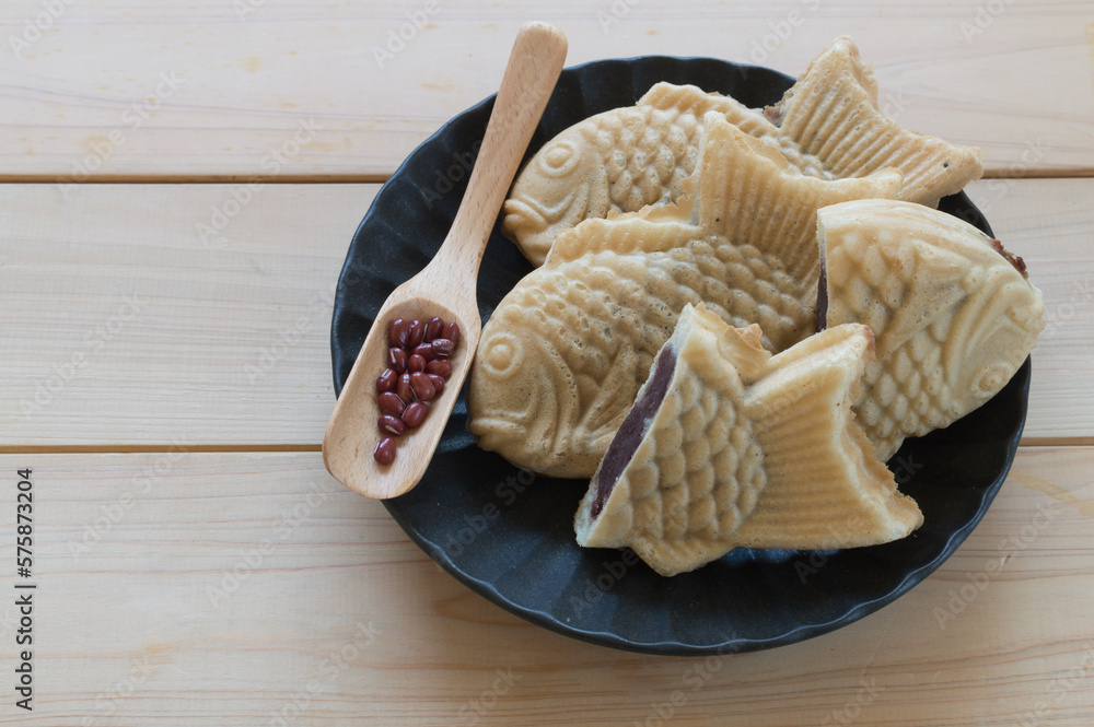 Taiyaki is a Japanese fish-shaped cake, commonly sold as street food