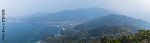 Fototapeta Naklejka Na Ścianę i Meble -  日本　山口県の周防大島の飯の山の展望台から見える景色