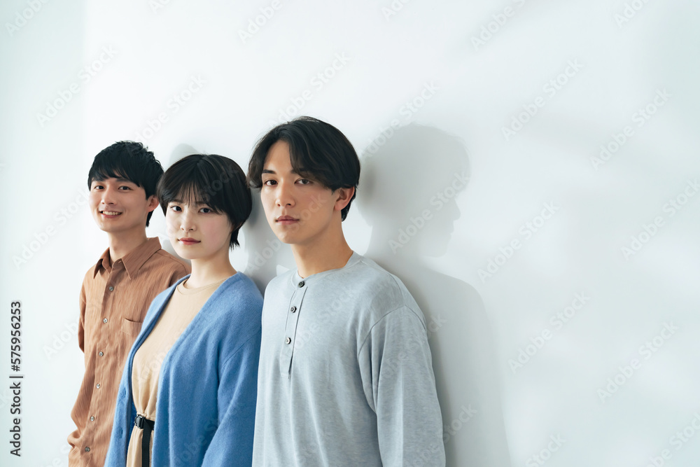 若者3人のポートレート