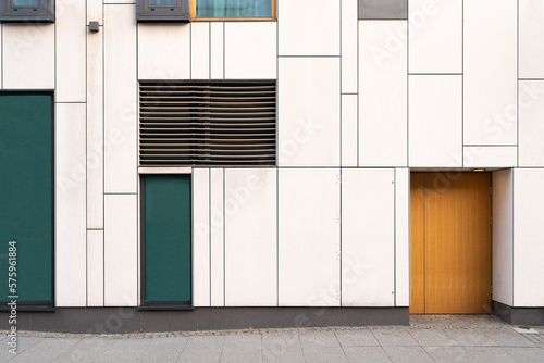 wall abstract colors windows minimalism © Kacper