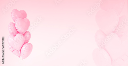 Pink pastel background with heart-shaped balloons. Valentine's Day concept with space for text © Марина Шавловская