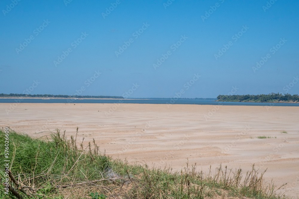 Banc de sable le long du Mékong, Kratie, Cambodge Banc de sable le long du Mékong, Kratie, Cambodge