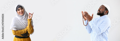 Surprised mature woman on c...