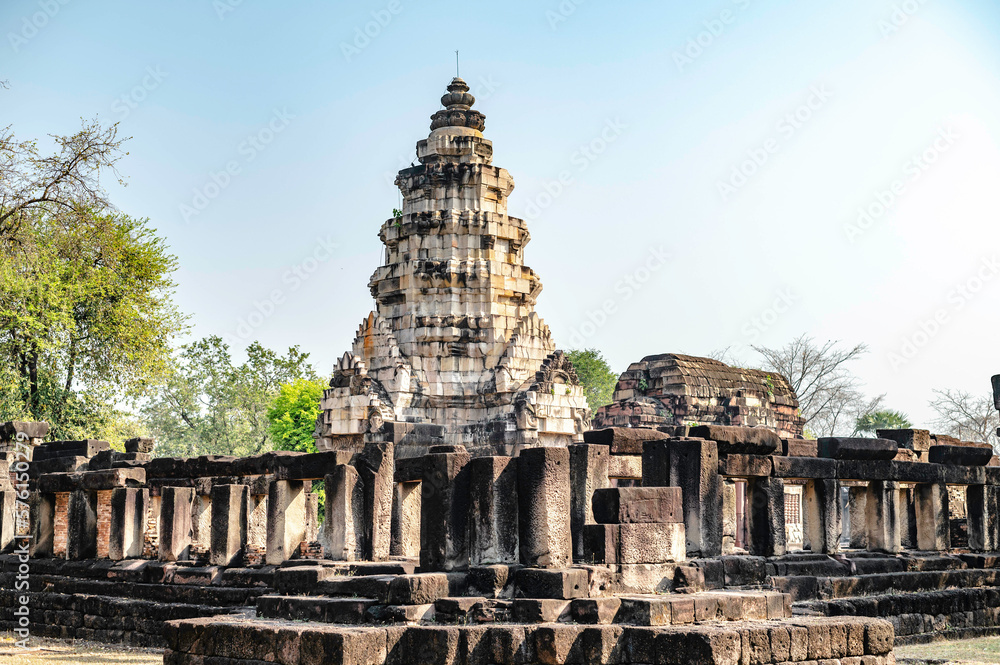 Naklejka premium Prasat Hin Phanom Wan Ancient Khmer castle located in Nakhon Ratchasima, Thailand