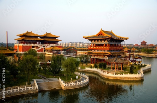 Qingming Riverside Landscape Garden in Kaifeng city photo