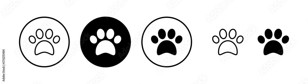 Paw icon vector illustration. paw print sign and symbol. dog or cat paw Paw icon vector illustration. paw print sign and symbol. dog or cat paw
