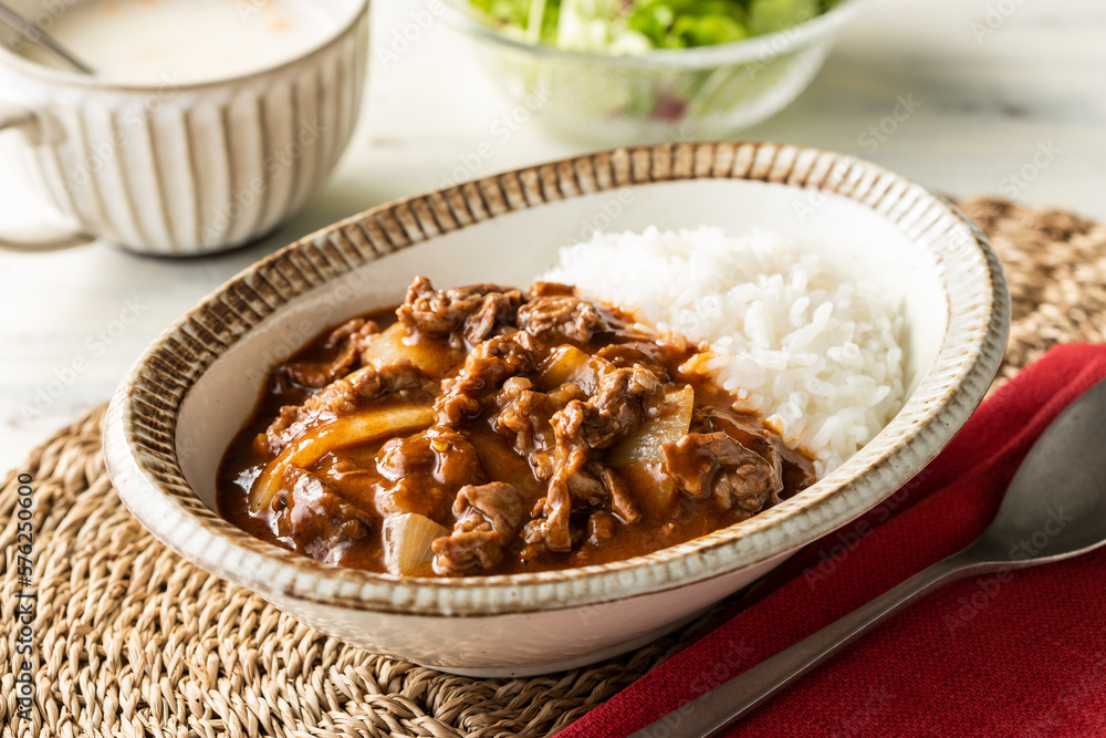 トマトをじっくり煮込んだ、牛サーロインのハヤシライス トマトをじっくり煮込んだ、牛サーロインのハヤシライス