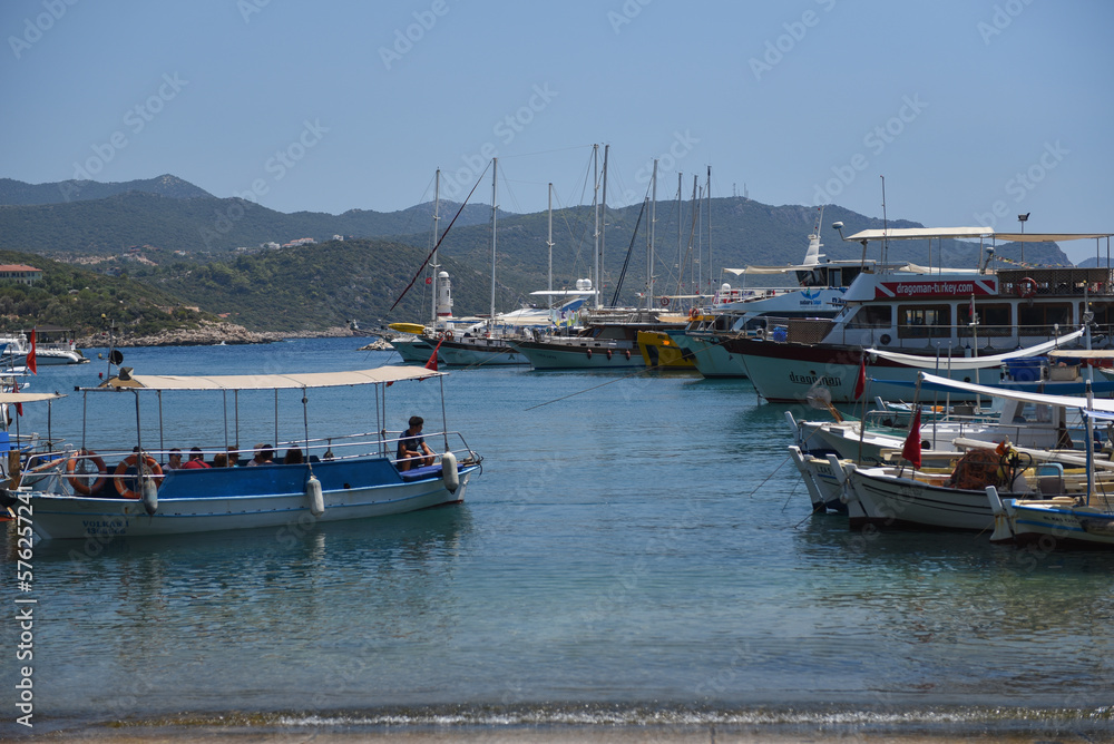 Fototapeta premium boats in the harbor