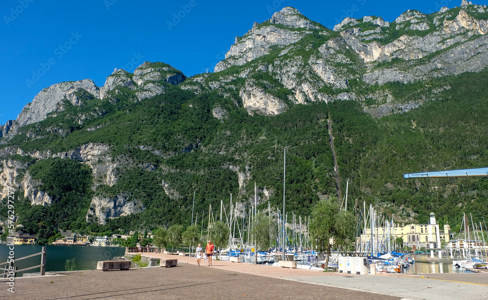Strand von Riva am Gardasee in Italien