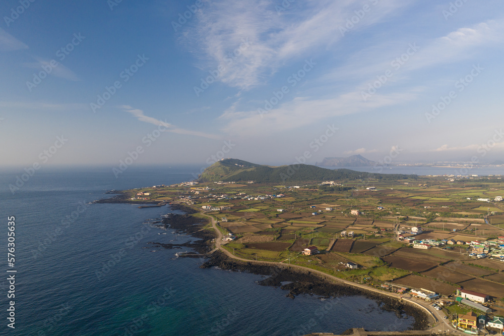 우도와 성산일출봉 우도와 성산일출봉