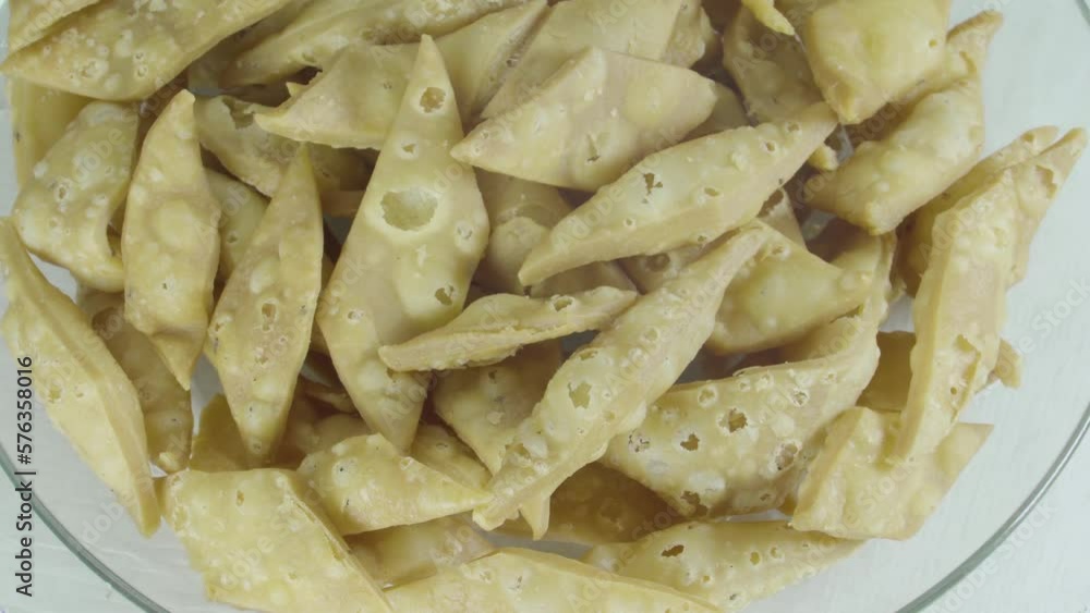 Salty Namak Para is an Indian, Pakistani and Bangladeshi Snack Bakery Food, Which is Crispy and Flaky. Salty Namak Para is an Indian, Pakistani and Bangladeshi Snack Bakery Food, Which is Crispy and Flaky.
