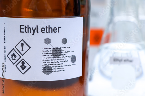 Tableau sur toile Ethyl ether in glass, chemical in the laboratory and industry