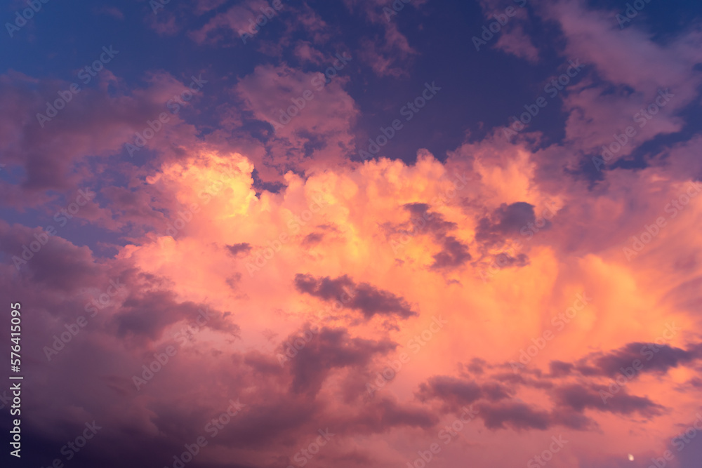 Pink sky, Evening Dusk cloud on Sunset, idyllic nature cloud,dramatic sunlight with majestic peaceful sky