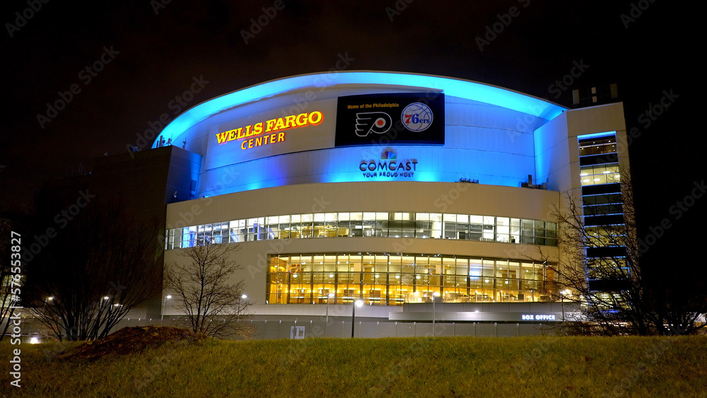 Wells Fargo Center Stock Photo - Download Image Now - Philadelphia