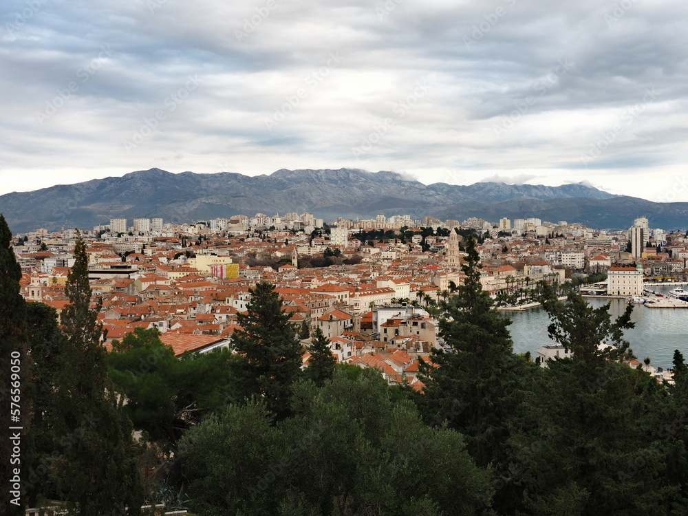 La ciudad de Split desde la altura, Croacia