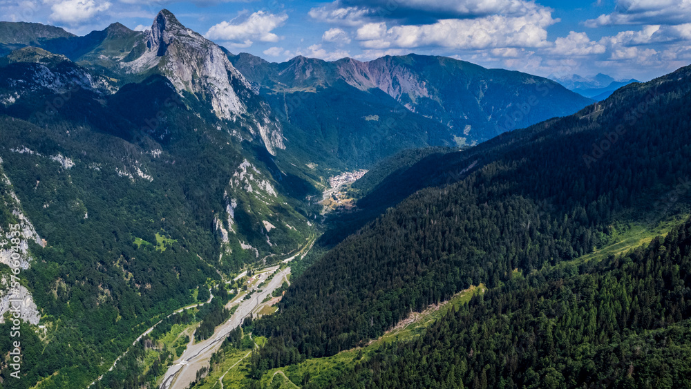 Obraz premium Carnia, Monte Croce pass and Monte Coglians. Nature in Friuli.