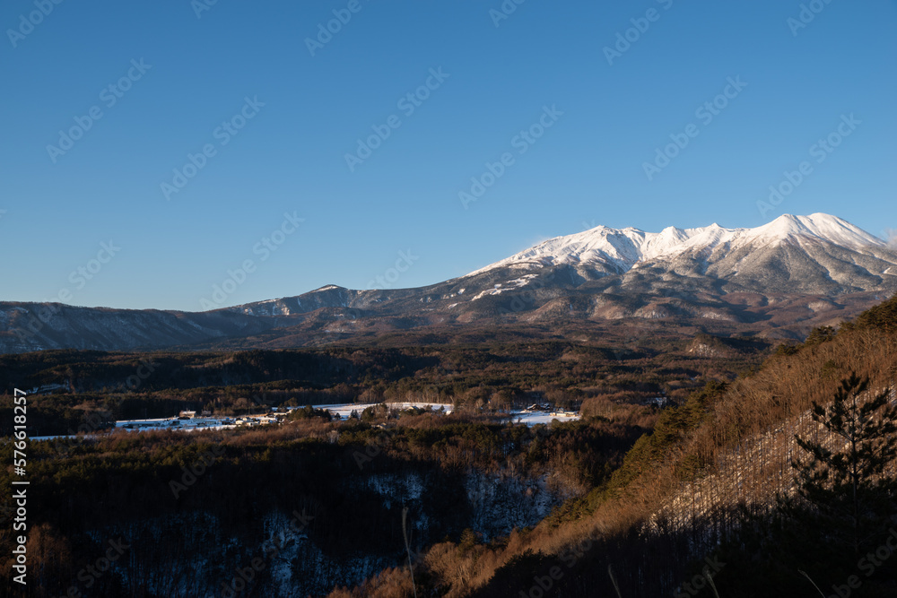 冠雪期の御嶽山　長野県
