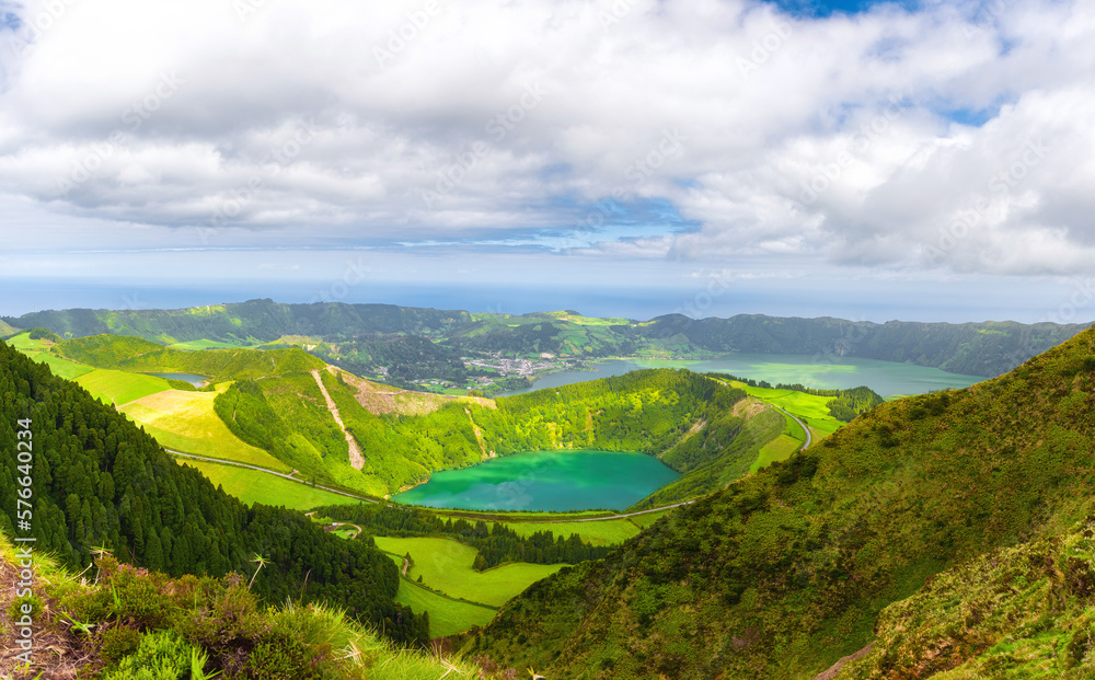 Obraz premium Panoramic view of mountain landscape with volcanic lake of Sete Cidades, Azores, Portugal Europe