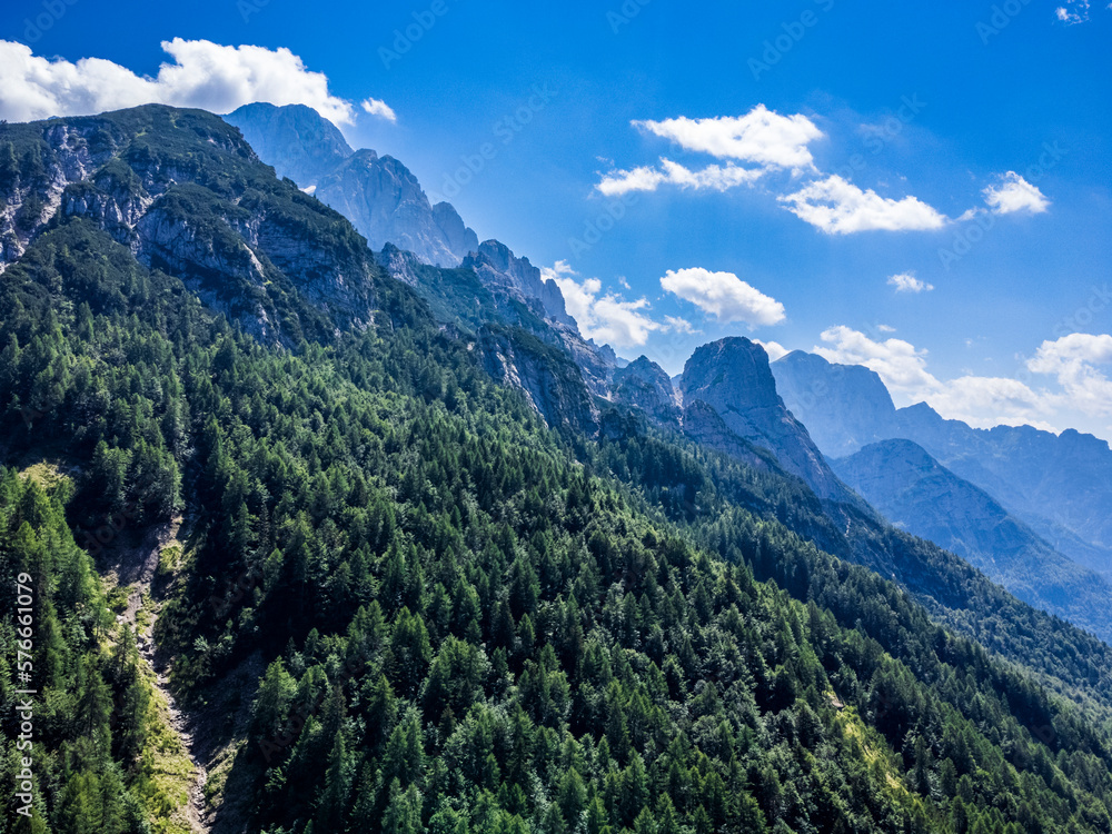 Along the mountainous roads of the Val Dogna to the slopes of the Montasio. Friuli.