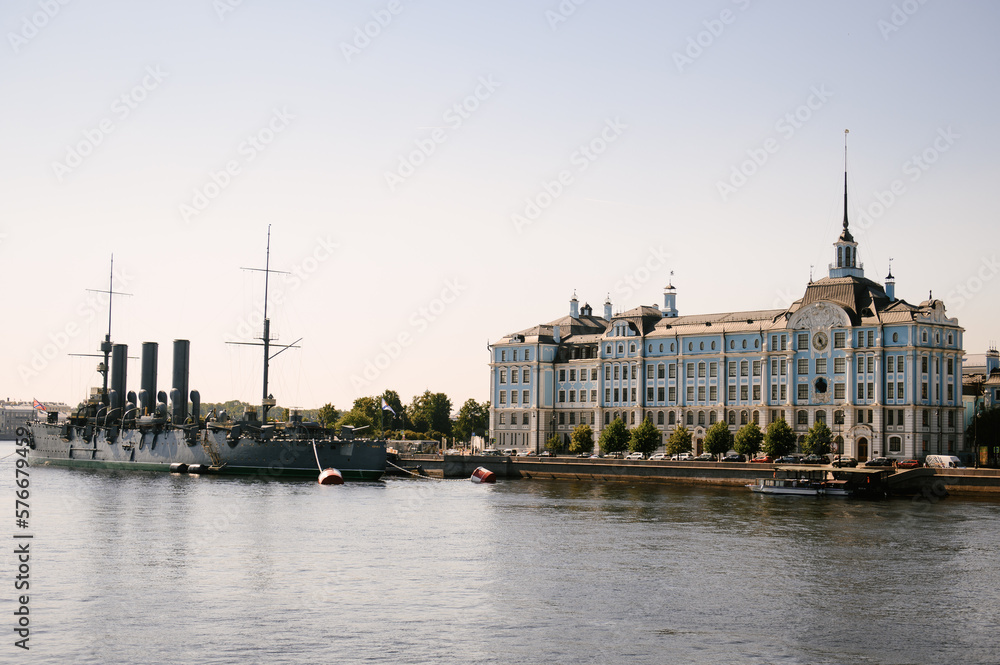 Fototapeta premium The legendary Russian warship cruiser Aurora is approaching the Neva River. Saint Petersburg, Russia. March, 2023.