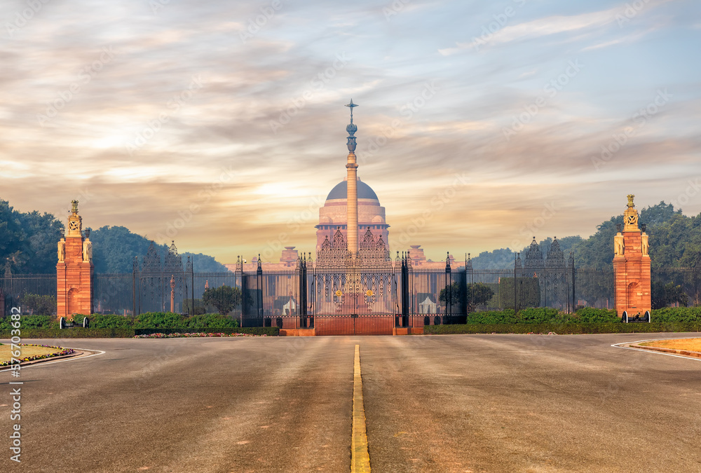 Rajpath boulevard and Rasthrapati Bhawan, the Presidential palace, Delhi, India