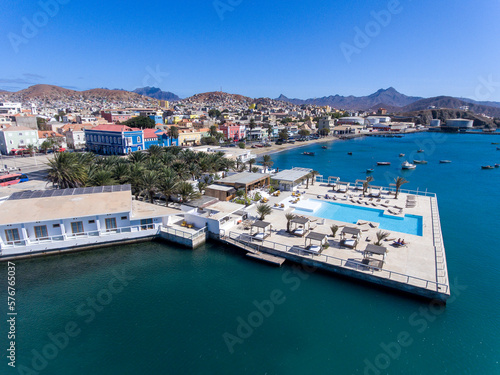 The city of Mindelo, located on the island of São Vicente in Cabo Verde, is a place of vibrant landscapes. It boasts colorful streets, a bustling port, a lively cultural center with music, dance...