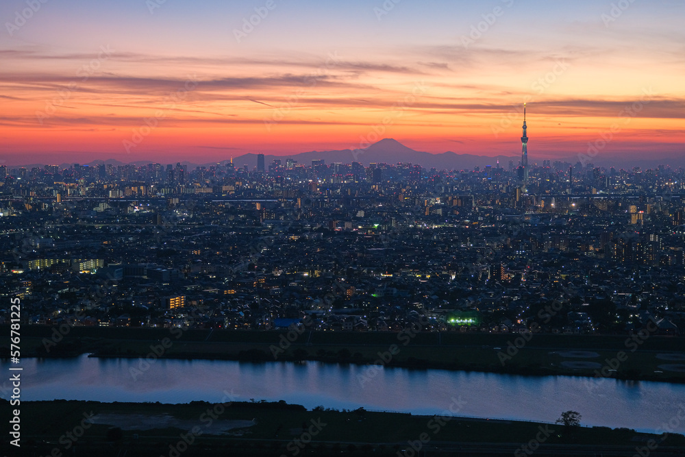 Obraz premium 東京の日没 千葉県市川市、アイ・リンクタウン展望施設から