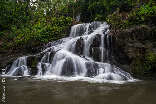 Uma Anyar waterfalls Gianyar Bali © Helminadia