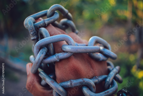 chain in hand