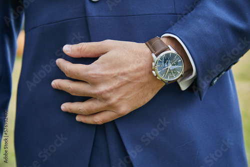 puño, manga ,camisa, hombre, gemelos, reloj, vestir, elegancia, traje, vestir, profesional, empresario, reloj de mano, reloj pulsera, azul, detalle