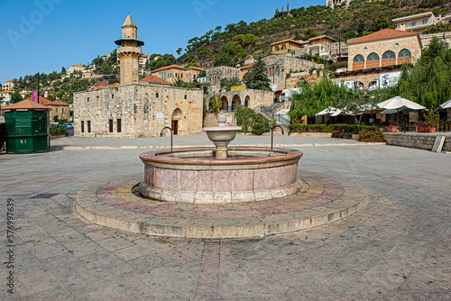 Brunnen in Dair al-Qamar, Chouf, Libanon photo