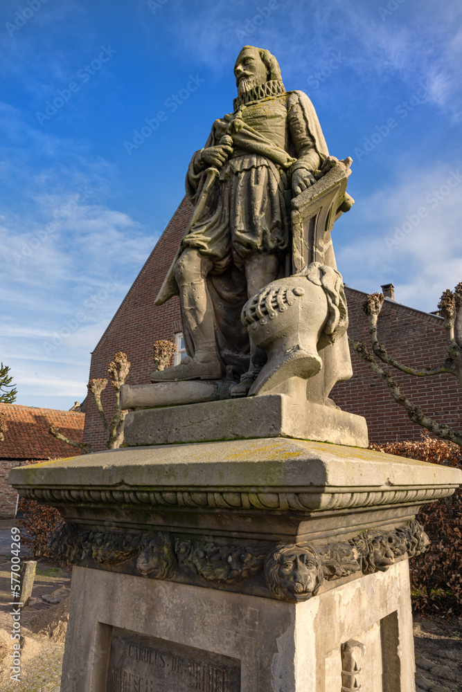 statue of Charles de Brimeu