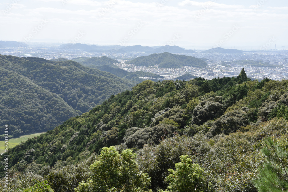 Fototapeta premium 書写山円教寺 境内から姫路市内遠望 兵庫県姫路市