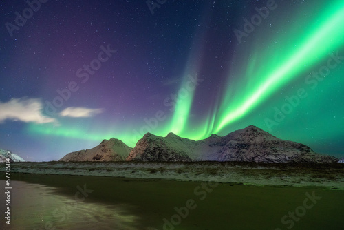 Aurora borealis am Skaksanden beach in Norwegen © Tilo Grellmann