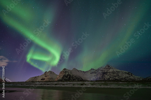 Polarlichter über den Lofoten in Norwegen © Tilo Grellmann