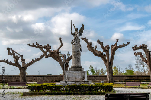 The war memorial in the historic center of Calcinaia  Pisa  Italy