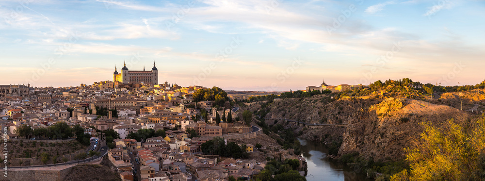 Obraz premium Cityscape of Toledo, Spain