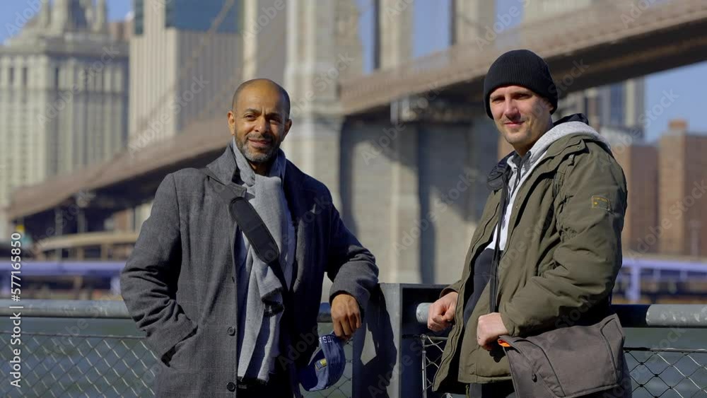 Friends relaxing at Brooklyn Bridge - travel photography