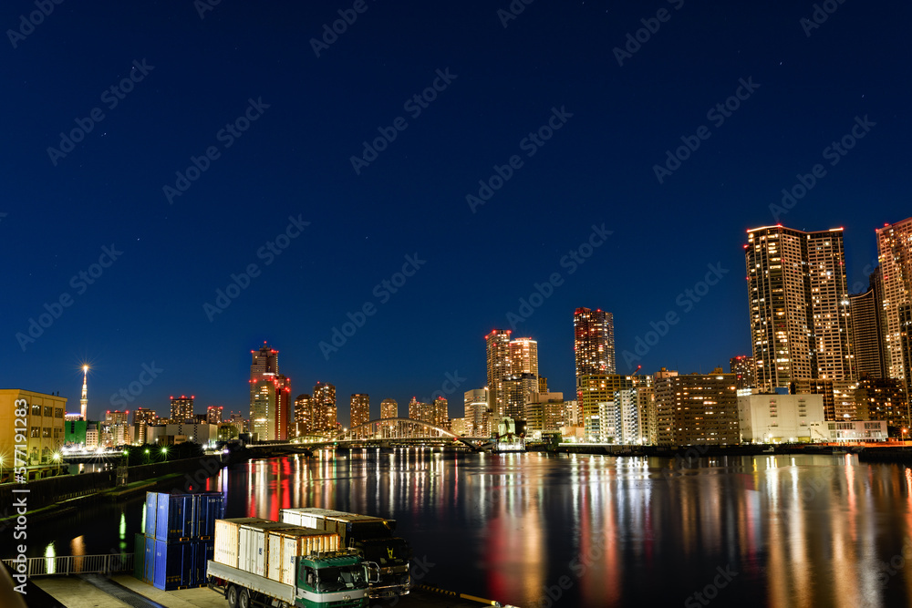 竹芝桟橋と勝どきタワマン群夜景