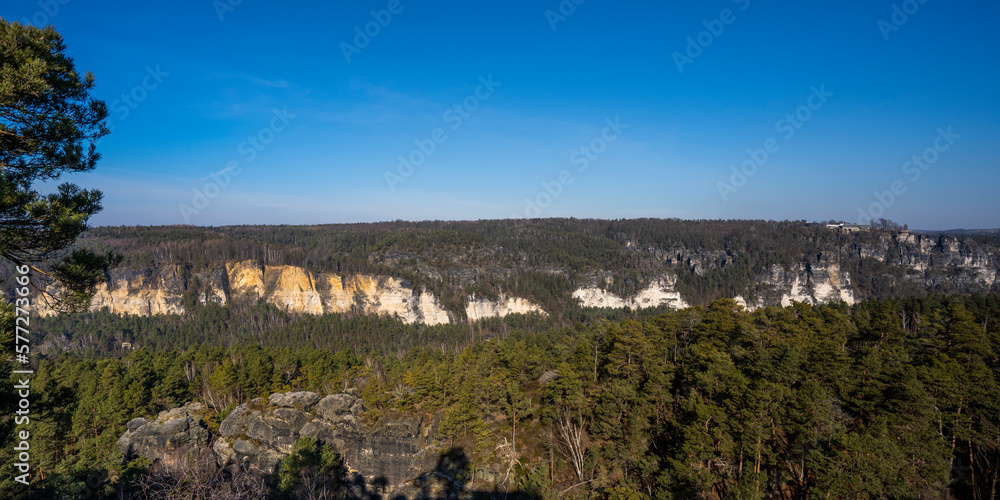 Die Bastei- Berühmter Touristenmagnet der Sächsischen Schweiz 3 Die Bastei- Berühmter Touristenmagnet der Sächsischen Schweiz 3