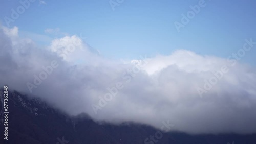 雲で隠れる富士山（姫次からの眺望） photo