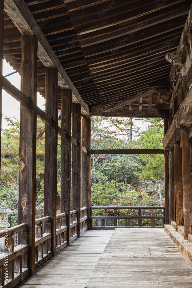 日本　広島県廿日市市の宮島にある豊国神社の千畳閣