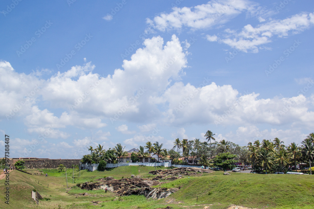Obraz premium Beautiful view of famous buildings in Fort Galle, Sri Lanka, on a sunny day