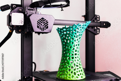 3d printing of a vase with multicolored pla filament photo