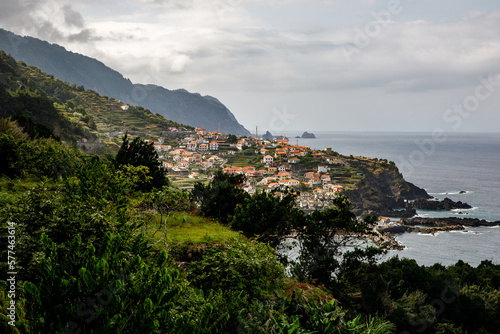 Fototapeta Naklejka Na Ścianę i Meble -  The village on the Madeira island