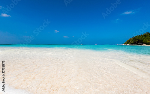 amazing tropical beach background white sand and clear blue water © Melinda Nagy